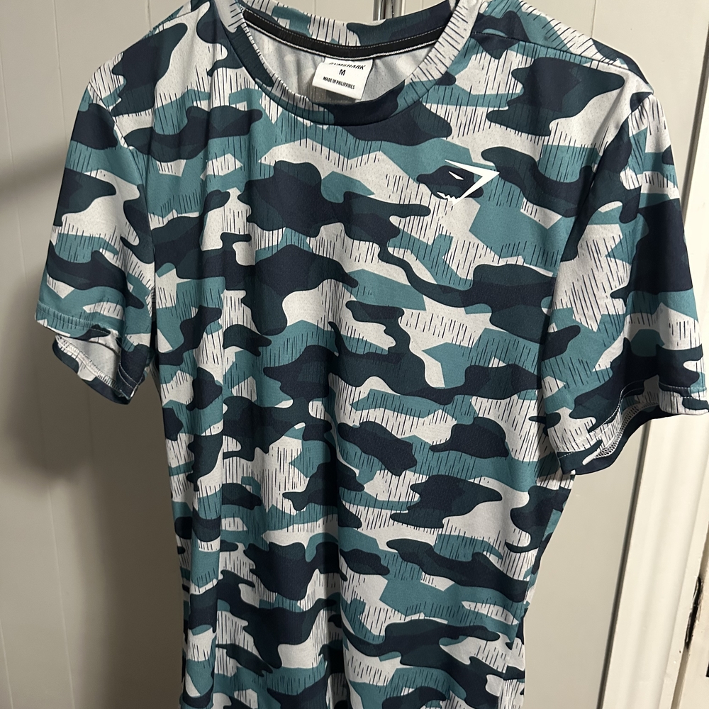 Gymshark Teal and Navy Camouflage Tee